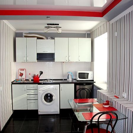 Apartment On Bohoiavlenskyi Avenue Nikolayev Exterior foto