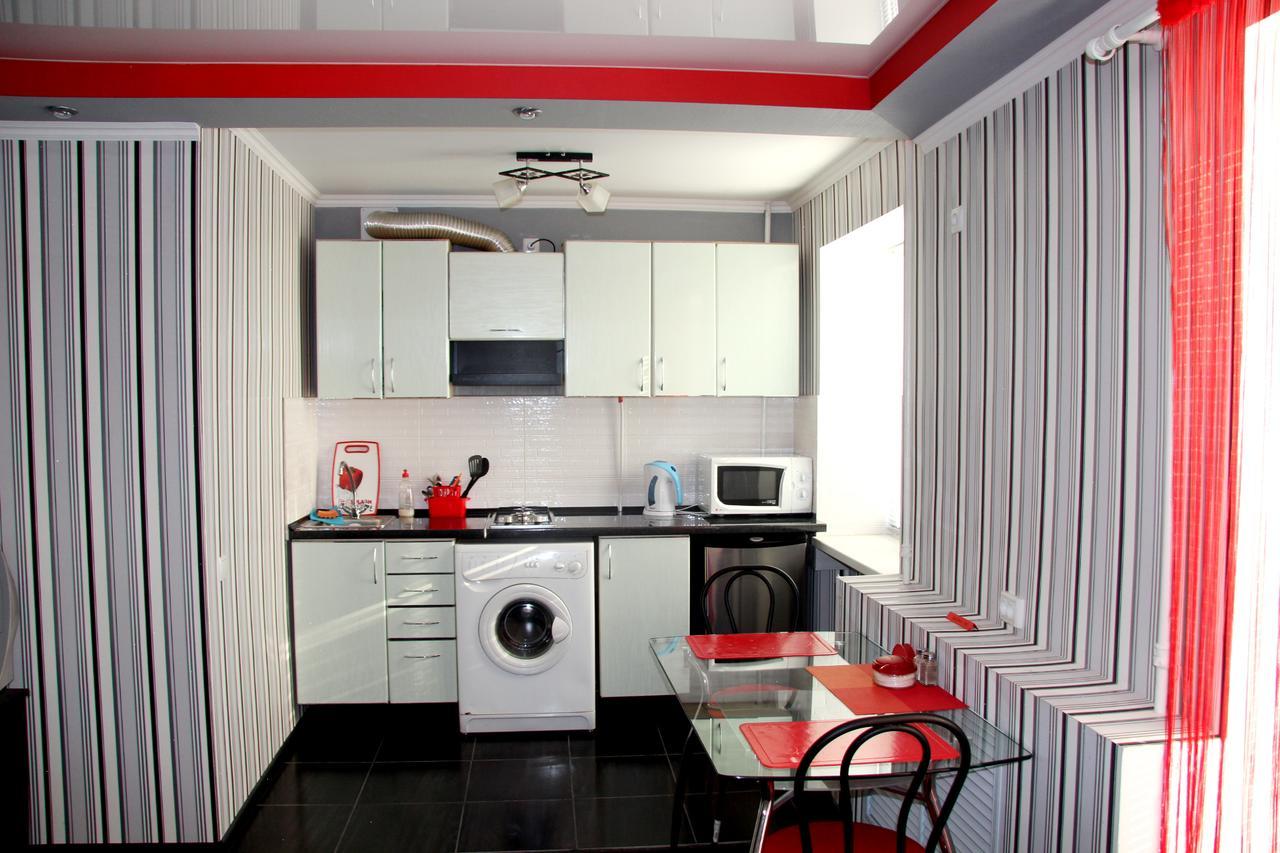 Apartment On Bohoiavlenskyi Avenue Nikolayev Exterior foto